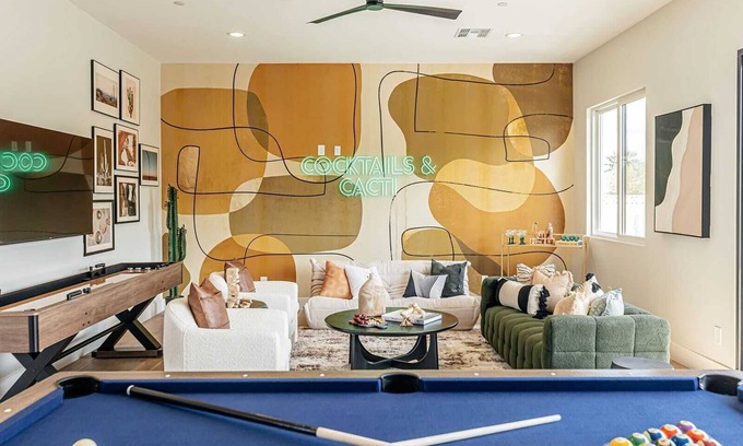 Southwest Village House | A Desert Dream | Perfect Getaway in Old Town!