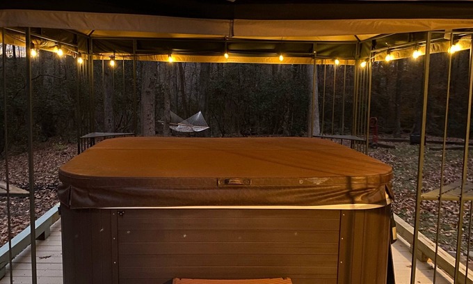 Banks County Cottage | A-Frame Getaway! 3 beds, 2 baths, hot tub