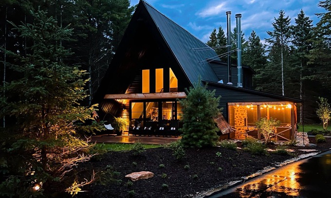 Fish Creek House | A-Frame in the woodsn3-bedroom with loft in delightful Fish Creek with WiFi, AC