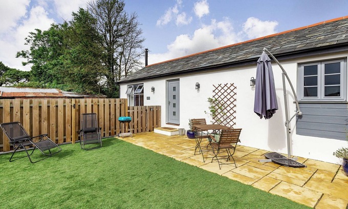Holsworthy Cottage | A great choice for couples wanting a relaxing escape close to the coast.