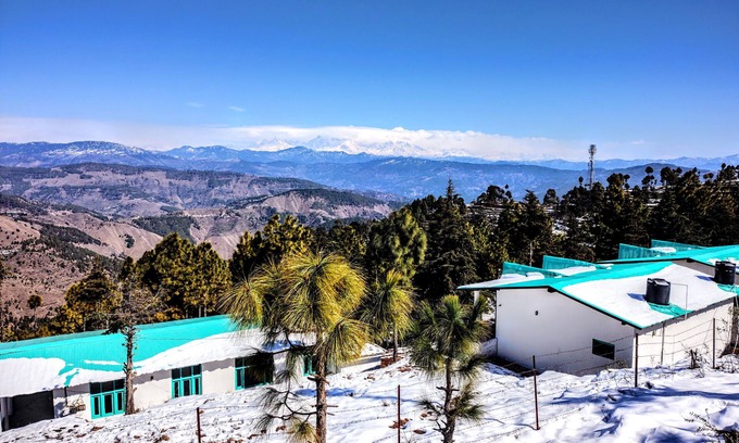 Ranikhet Villa | A heavenly himalayan getaway in complete solitude on a hill