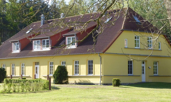 Gingst Other | A holiday apartment in a manor house on Rügen