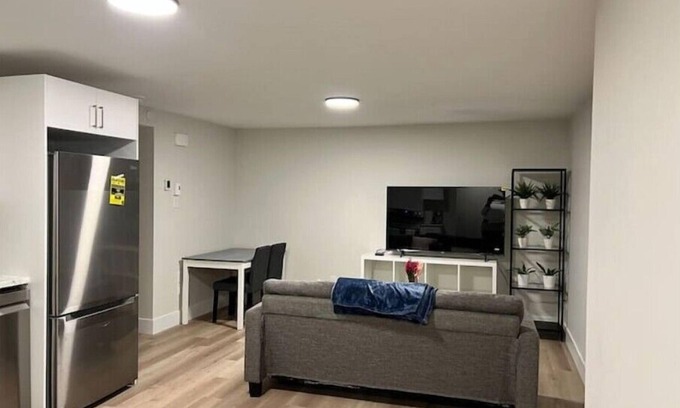 Dieppe House | A Home away from Homen