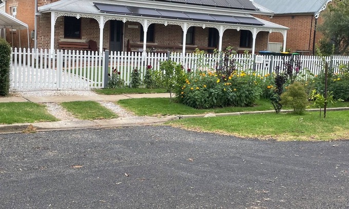 Central Mudgee House | A Homestead on Market