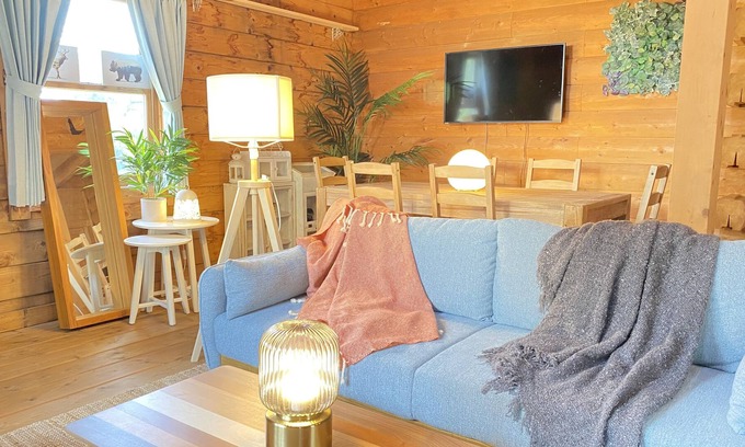 Higashiizu Cabin | A log house with a cute southern French interior You can enjoy the great outdoors