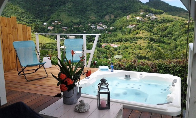 Le Diamant House | A LOU, A haven of peace with its private jacuzzi for nature lovers !