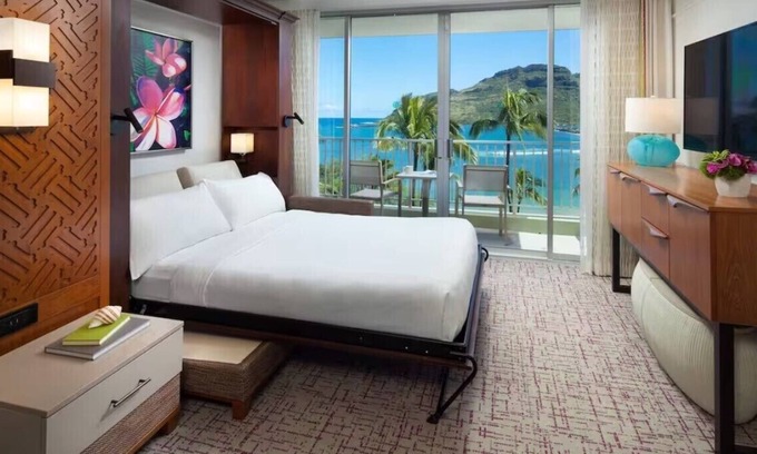 Lihue Resort | A Luxury 1 Bedroom in Villa in Marriot's Kauai beachfront resort.