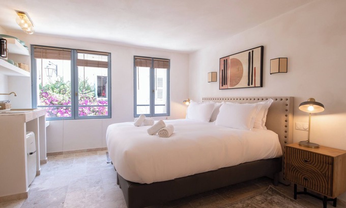 Saint-Tropez City Centre Apartment | A Magnificient Studio in the Heart of Saint-Tropez