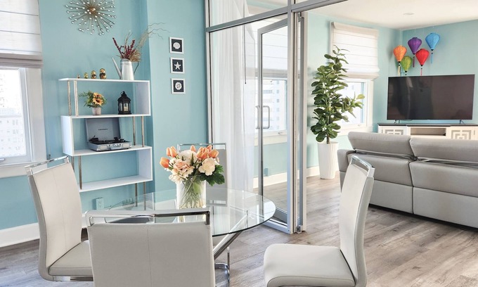 East Village Condo | A MILLION DOLLAR OCEAN VIEW CONDO