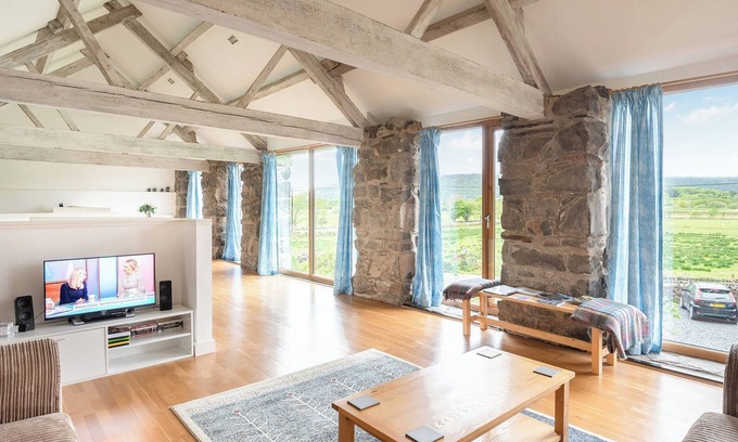 Arthog Cottage | A modern cottage, set in a stone barn not far from Dolgellau and Llwyngwril.