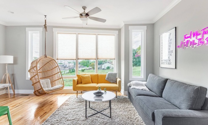 Katie Hill Neighborhood House | A modern two-bedroom/2.5 Bathroom townhome in East Nashville. Come enjoy this amazing rooftop! Our home includes a spacious garage for two vehicles. This newly built home is only a 10-min drive to most attractions including Broadway, Nissan Stadium,