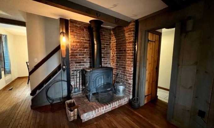 Upper Jay House | A peaceful, pet friendly getaway with great views.