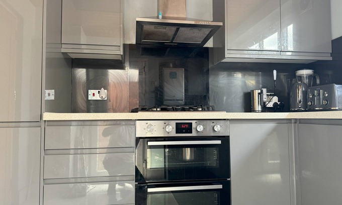 Luton House | A perfect home for family environment.
