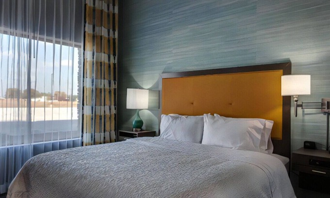 Wichita House | A Perfect Intimate Retreat w/ a Touch of Luxury