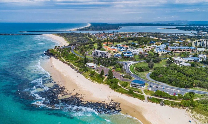 East Ballina House | A PERFECT STAY - Sunrise on Shelly