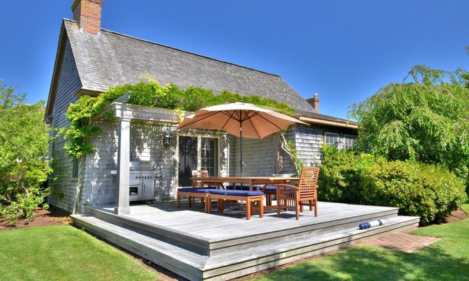 Cliff House | A perfect summer retreat