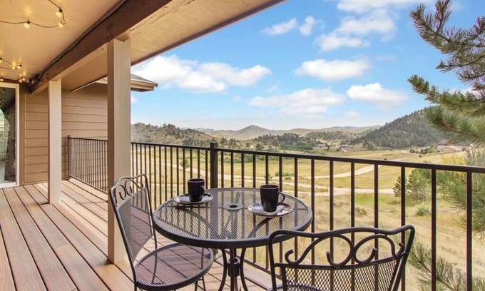 Glacier View Meadows House | A Piece of Heaven Awaits! Pet Friendly Mountain home