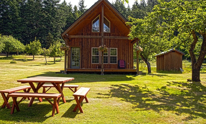 Eastsound House | A private getaway just minutes from beaches, lakes and town.