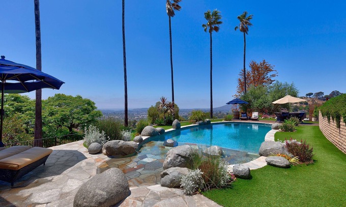 Mount Helix House | A private oasis to relax and play in the comfort of a gated 2-acre estate.
