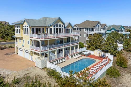 Corolla House | A Raye Of Sunshine