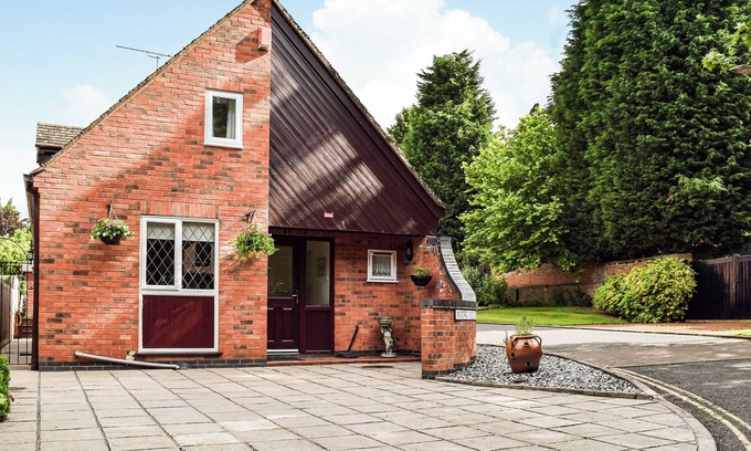 Market Bosworth Cottage | A spacious home from home within a few minutes’ walk of the town centre.