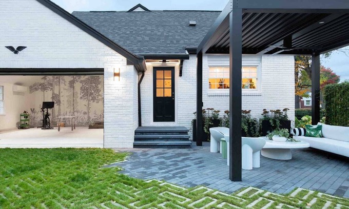 Indianapolis House | A stylish retreat in a beautiful 1924 Bungalow in the heart of Butler-Tarkington - Pet Friendly