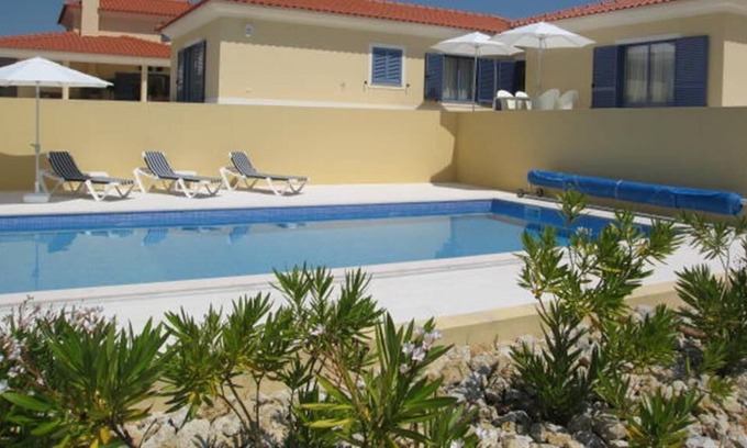 Usseira Villa | A villa with private pool and private tenniscourt, uniquely located