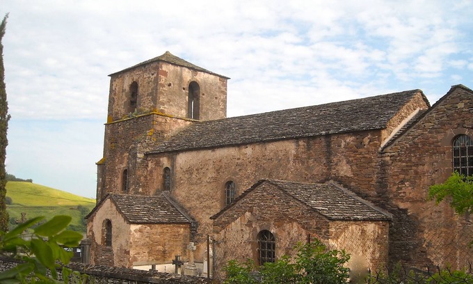 Martrin House | A village house in the heart of Rougier .