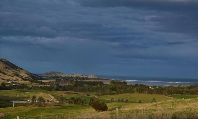 Owaka Cottage | A warm, cosy home perfect for your Catlins visit