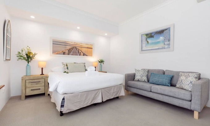 Connolly Apartment | A3 - Modern Apt w/Free Parking + Private Bathroom