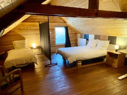 Imphy Apartment | A6 Parking Wifi 1 chambre 3 lits, 1 canapé lit 2 à 6 personnes Réduc à la semaine ou mois