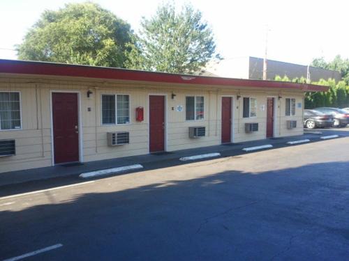 Powellhurst-Gilbert Hotel | Aaron Motel