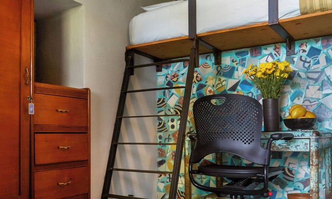Valle de Bravo Apartment | AAV : La Cajiga - Intimate studio in the forest.