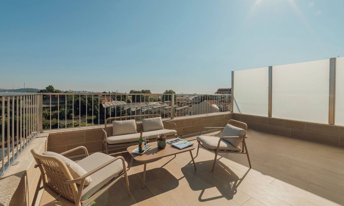 Bonfim Hotel | ABC HOTEL PORTO - CAMPANHÃ