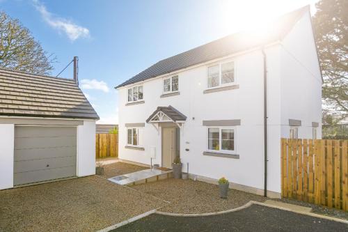 Lelant House | Abelia