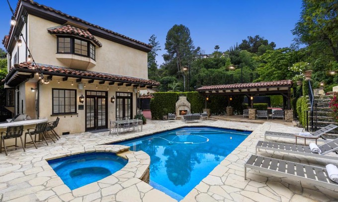 Beverly Hills Apartment | Abington