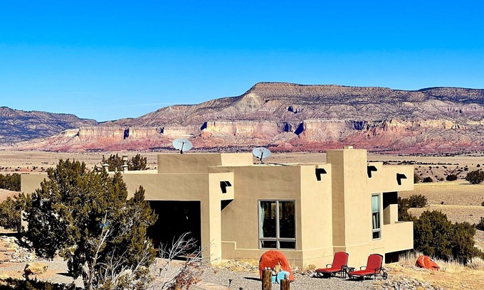 Youngsville House | Abiquiu Lake Mesa Home with Incredible 360° Views