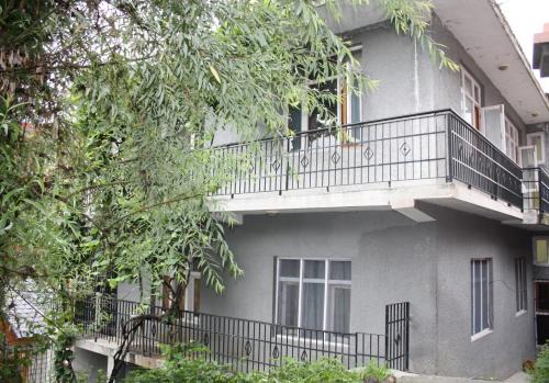 Aleo Bed & Breakfast | Abode Home Cool & Homely Place