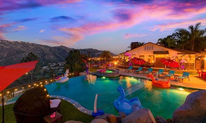 Escondido Villa | Above The Clouds Celebrity Estate! Lake Size Infinity Pool/Jacuzzi + Views!