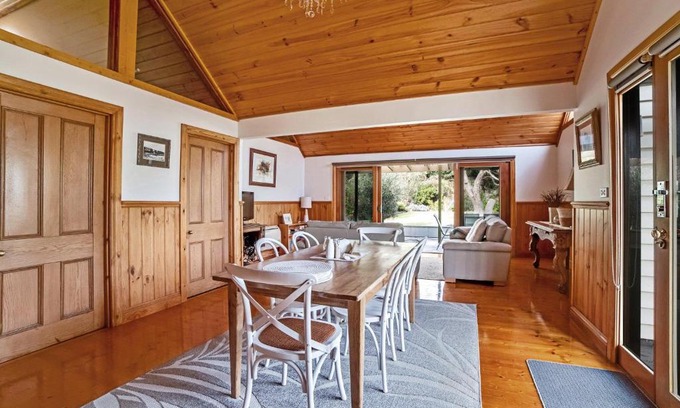 Port Fairy House | Abrahams On Bank