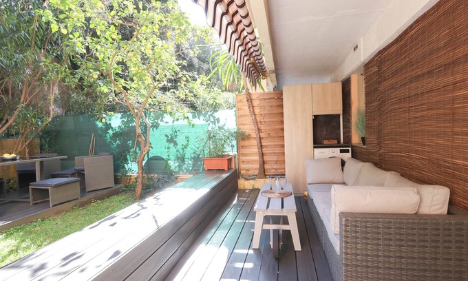 Cannes Apartment | AC Studio with garden and parking close to the beach- BENAKEY