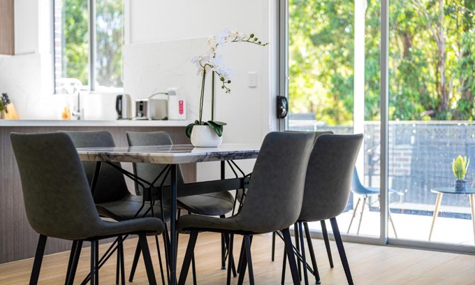 Acacia Gardens House | Acacia Garden 4Br House with Park View & Shopping