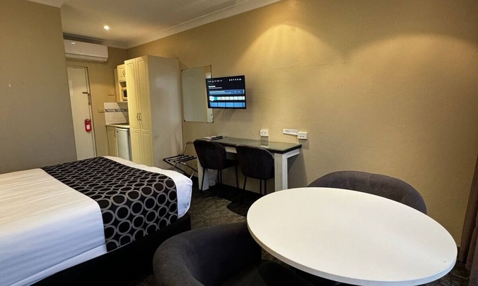 Griffith Hotel | Acacia Motel Griffith