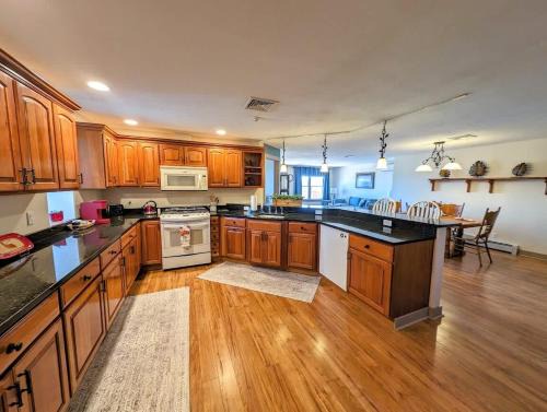 Trenton Apartment | Acadia Luxury Penthouse Suite