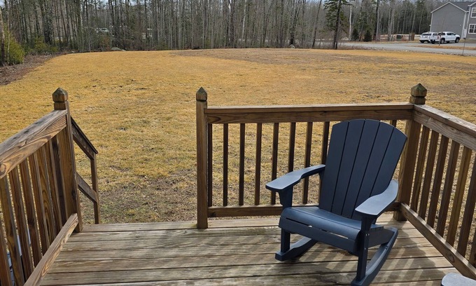 Trenton Condo | Acadia Villas! 7B Hunter's Way: A private neighborhood in the woods.