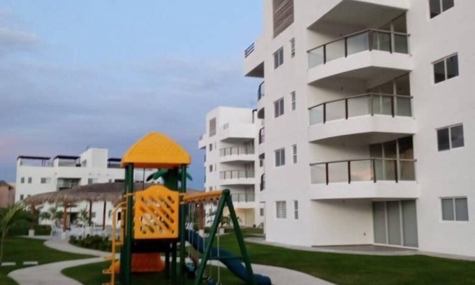 Playa Diamante Apartment | Acapulco Diamante a un costado de LA ISLA