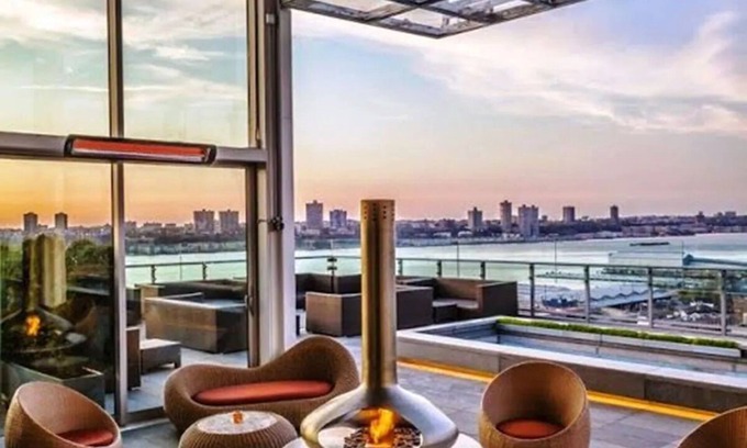 Hell's Kitchen Hotel | Accessible Premier King Room at Ink 48 Hotel