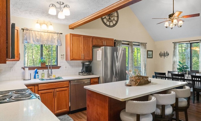 Jim Thorpe House | Accessible Retreat - Ramp & Walk-in Shower - Main Floor Living in Jim Thorpe