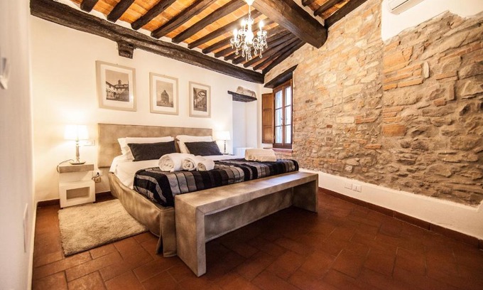 Colle di Compito Apartment | Accogliente Appartamento sulle Colline Toscane