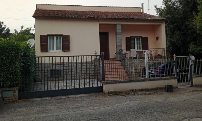 Gallese Apartment | Accommodation Le Rose, just outside the village a few meters from the Basilica of San Famiano